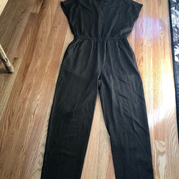 Lou & Grey NWOT short sleeve jumpsuit - Picture 4 of 6